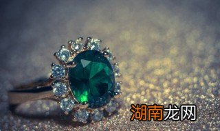 翡翠是山料好还是水料好 翡翠仔料和山料是怎么区别的