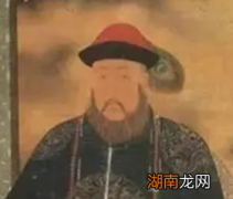 历史上朱元璋与康熙帝对太子采取的态度为何完全不同？