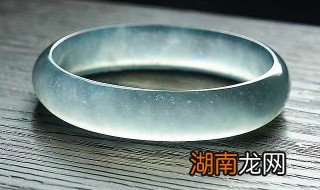 翡翠项链真假鉴定方法简单 翡翠珠子项链怎么辨别真假