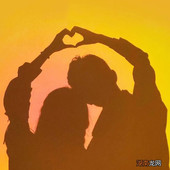 哄男朋友睡前情感故事短篇情感语录经典短句文案