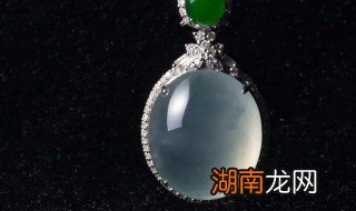 翡翠怎么是假的 假翡翠是怎样的