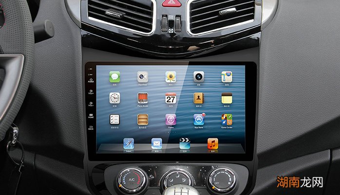 导航显示屏不亮的原因是什么