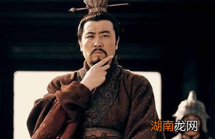 曹操借给刘备的兵马,为何会跟着刘备离开曹操呢?