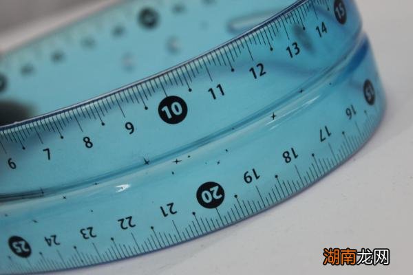 英寸和寸哪个大哪个小