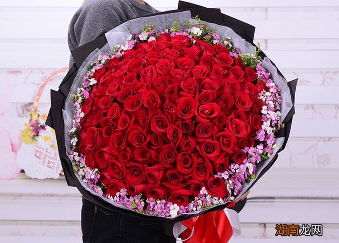 送花给女朋友送什么花送多少朵