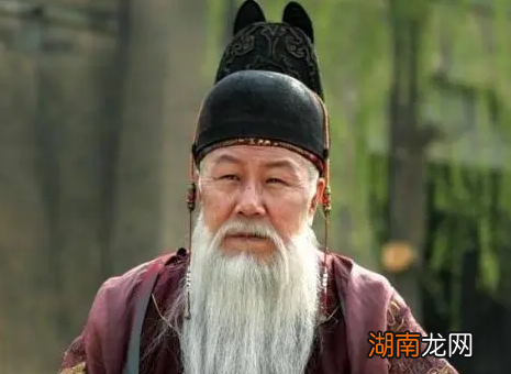 在李建成与李世民这对兄弟间周旋多年，封德彝究竟有何本事？