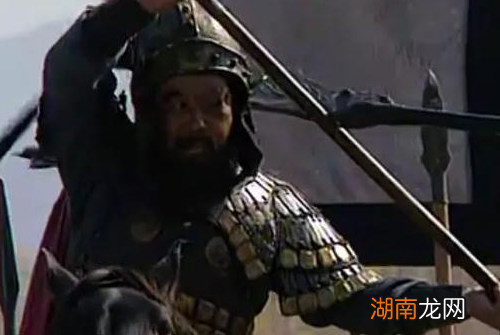 夏侯惇为什么会对曹操如何忠心耿耿呢？