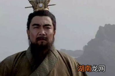 曹操如此厉害,为何是三国唯一一个没称帝的?