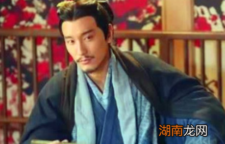 郭嘉在临死之时,为何忠告曹操小心司马懿?