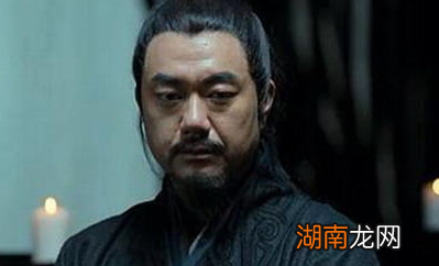 曹操手下那么多谋士,为何还会中铁索连环之计呢?