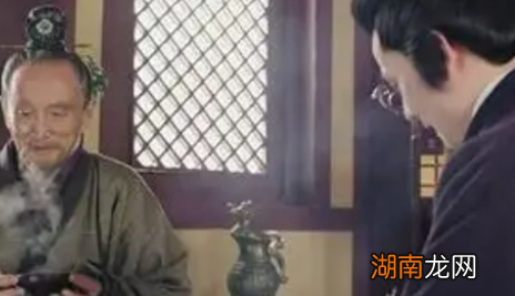 贾诩一生做了哪些事情,为什么被人叫做“毒士”?