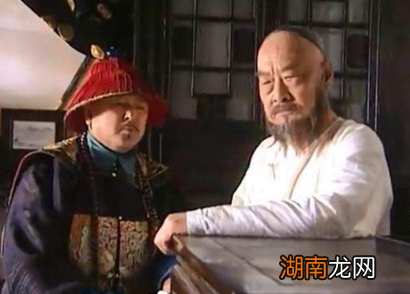 康熙打倒鳌拜，算不算迫害开国功臣呢?