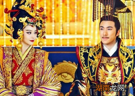 许敬宗为什么要主动上表希望皇帝更换皇后呢?