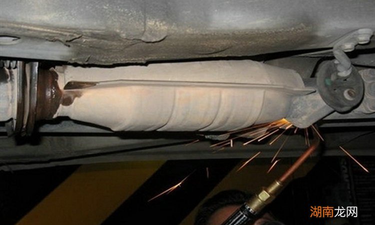 清洗三元催化器的原因是什么