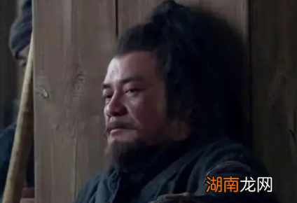 田荣出身齐国宗室，为什么第一个站出来背叛项羽？