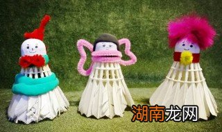 羽毛球是用什么动物的羽毛制作的 羽毛球制作的材料
