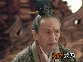 贾诩和郭嘉，他们两个到底谁更胜一筹呢？