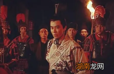 为什么汉武帝在卫青去世后，就对卫家大肆打压？