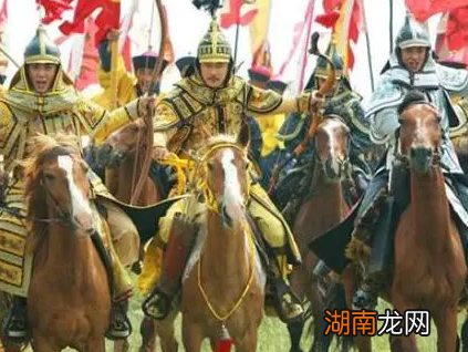 嘉庆皇帝也不是一个昏君 清朝为何在他手里走向衰败