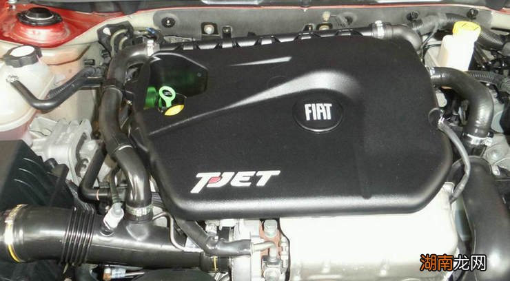 菲亚特菲翔发动机号在什么位置