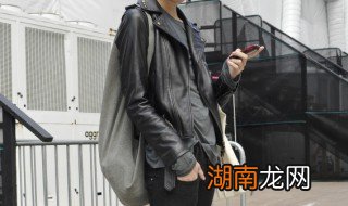 牛皮外套能水洗吗 牛皮外套能水洗吗