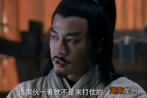 项羽和项梁举事初期为何没有立即打出反秦旗号？