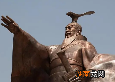 探索汉武帝登基后的掌权过程，他是如何走向权力之巅的？