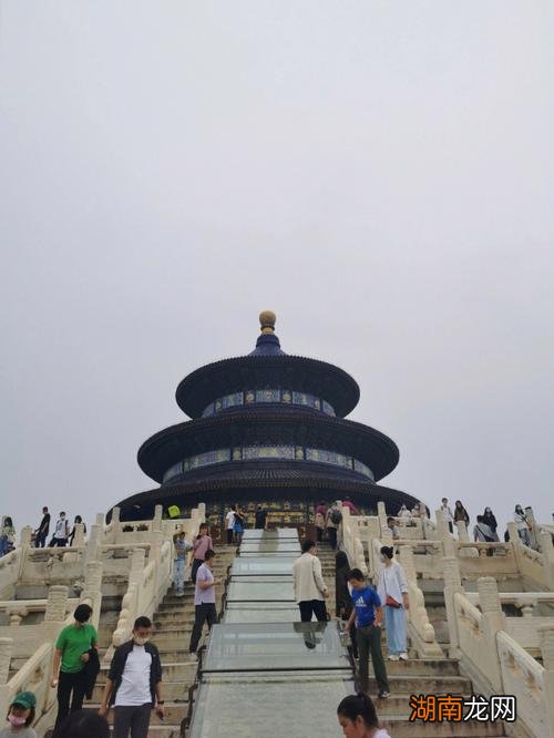 天坛大还是地坛大 天坛和地坛的区别是什么