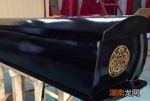 古代棺材有几种颜色 分别代表什么