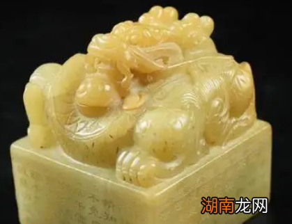 传国玉玺在历史上有着什么样的故事？它最后去了哪里？