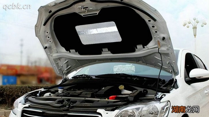汽车前机盖怎么开启