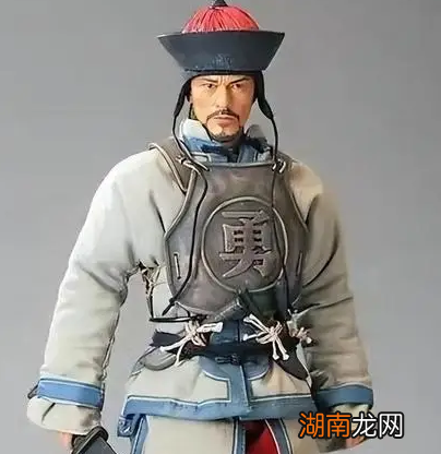 清朝士兵上有兵,勇,丁,卒四字 他们的待遇是什么样的