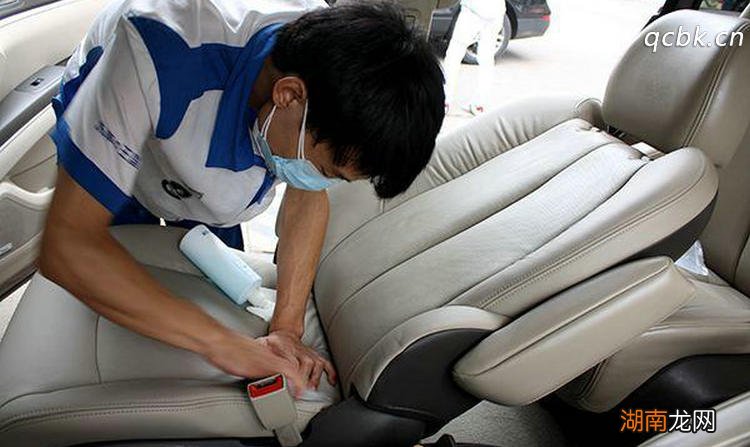 汽车织物座椅脏了怎么清洗 汽车织物座椅清洗教程