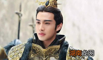 如果秦始皇没有暴毙的话，刘邦和项羽的起义能成功吗？