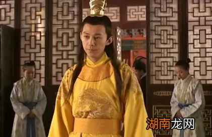 嘉靖帝一登基就爆发大礼议事件，杨延和为何不废帝？