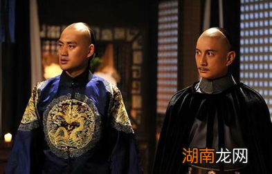 胤祥一生的得失、喜怒哀乐、荣辱兴衰，都与哥哥胤禛相关