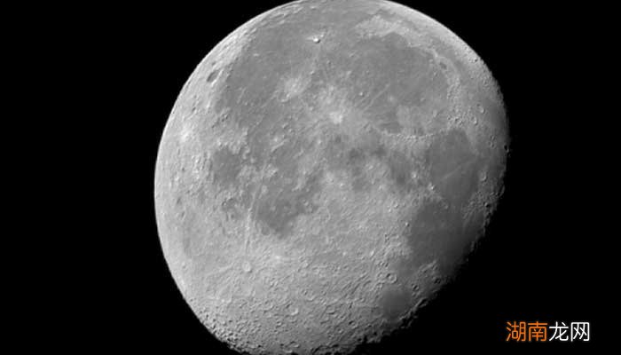 月球和地球之间的不同 月球和地球之间的不同是什么