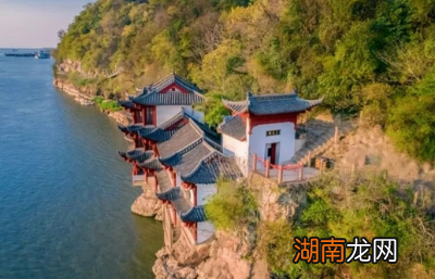 李纲的建都三策是否可取?他为何选择这三个地方?