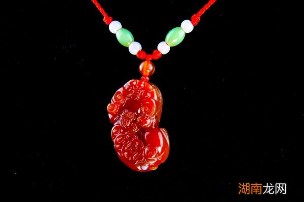 红玛瑙的功效与作用 红玛瑙的功效与作用是什么