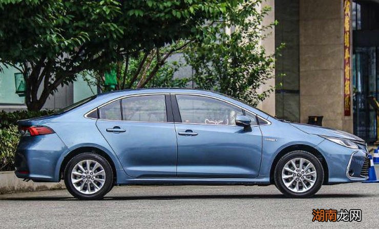 丰田卡罗拉最新价格2022款