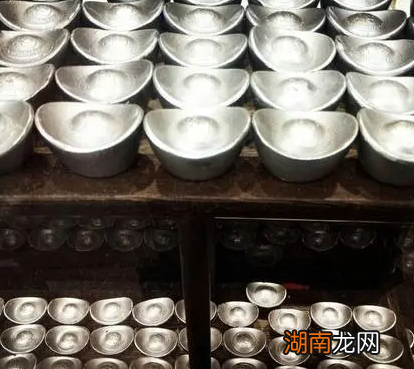 清朝作为中国最后一个封建王朝 清朝灭亡后国库还剩下多少钱