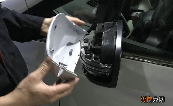 换一个后视镜多少钱