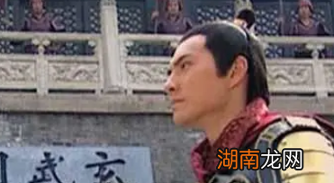 李元吉为什么选择帮助李建成，而不是李世民？