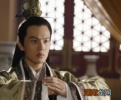 扶苏在看到被赐死的诏书时 扶苏为何还选择自杀