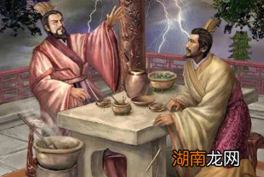 刘备为什么携民渡江？百姓又为什么跟着刘备一起跑呢？