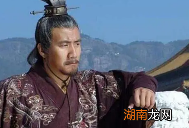 朱元璋建立明朝后,为什么定都南京而不是西安?