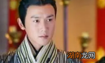 汉武帝为什么会选择年纪最小的刘弗陵继承他的皇位？