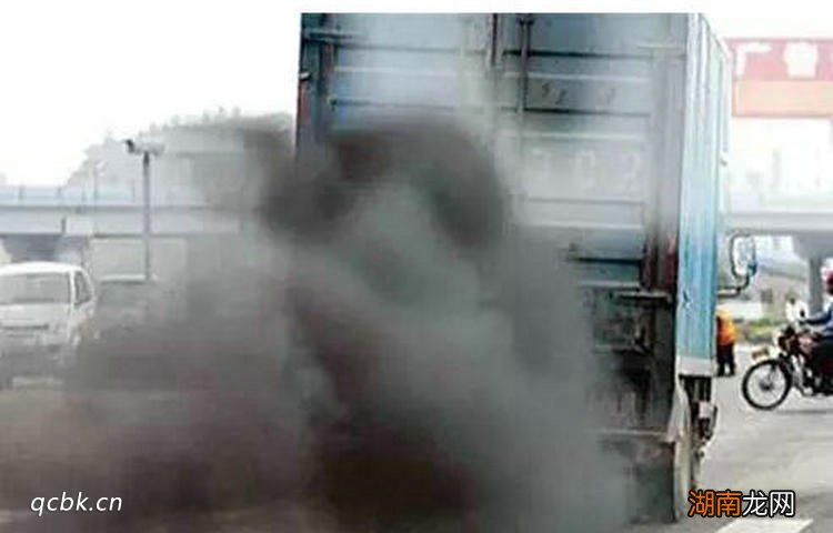 汽车排气管冒黑烟的原因是什么