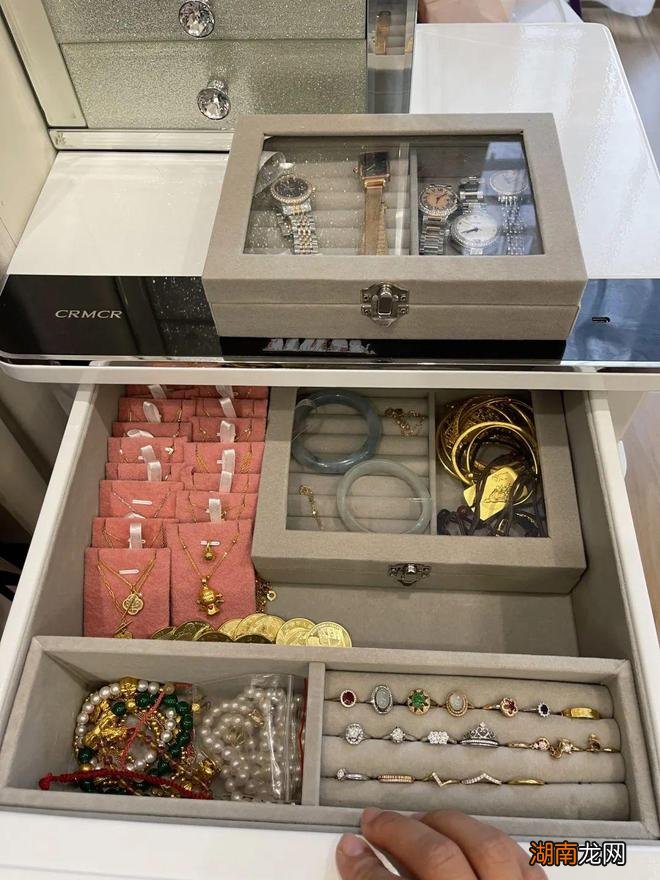 正在被年轻人抛弃的家居物件，不只有茶几！