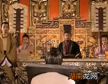 张士贵作为唐朝开国名将,与演义中的形象截然相反